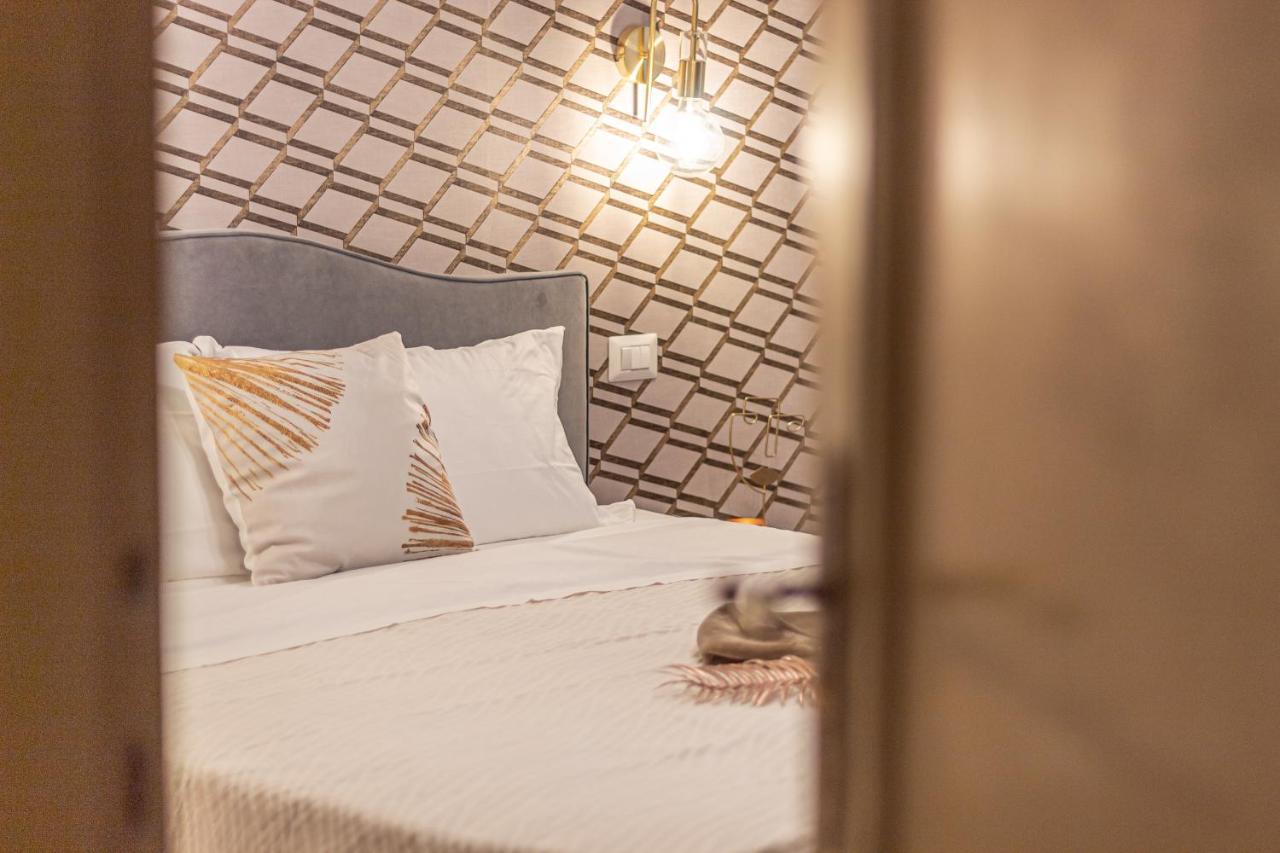 Galvani Apartments แตร์นี ภายนอก รูปภาพ